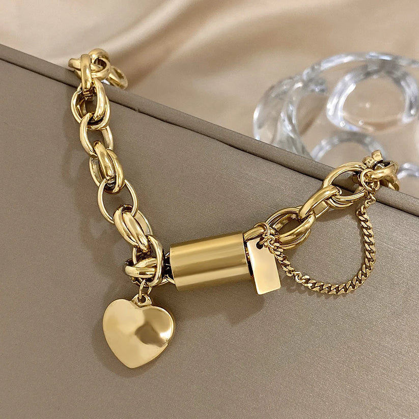 Heartened Chunky Bracelet | Golden