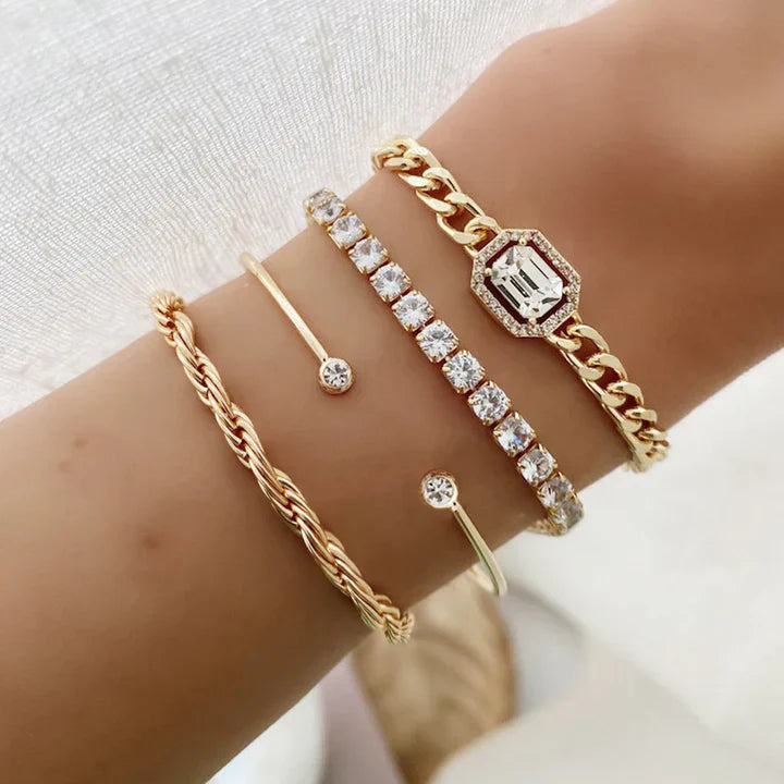 Domitia Calvina Bracelet Set | Golden