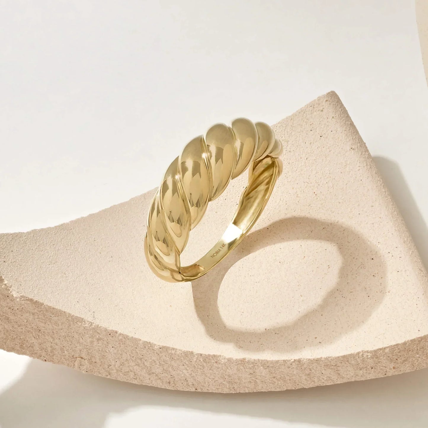 Croissant Ring | Golden