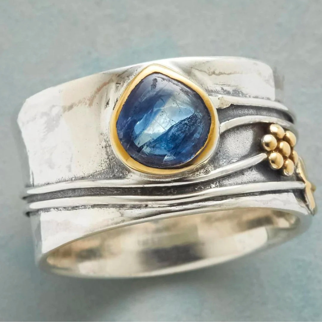 Vintage Blue Sapphire Silver Ring