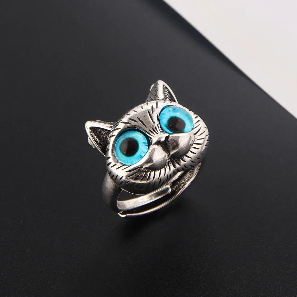Blue-Eyed Cat Ring – Playful Vintage Silver Animal Ring for Cat Lovers