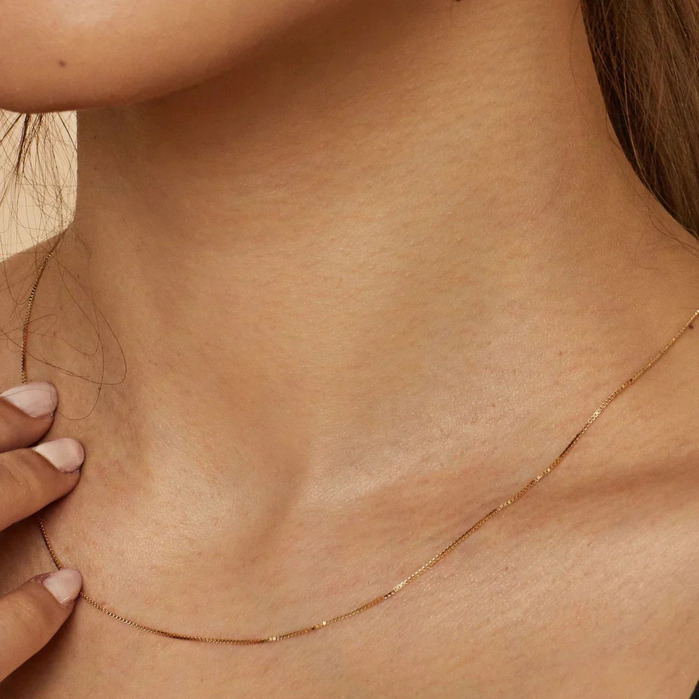 Bodega Box Necklace | White Gold