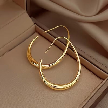 Elegant Vintage Gold Drop Earrings