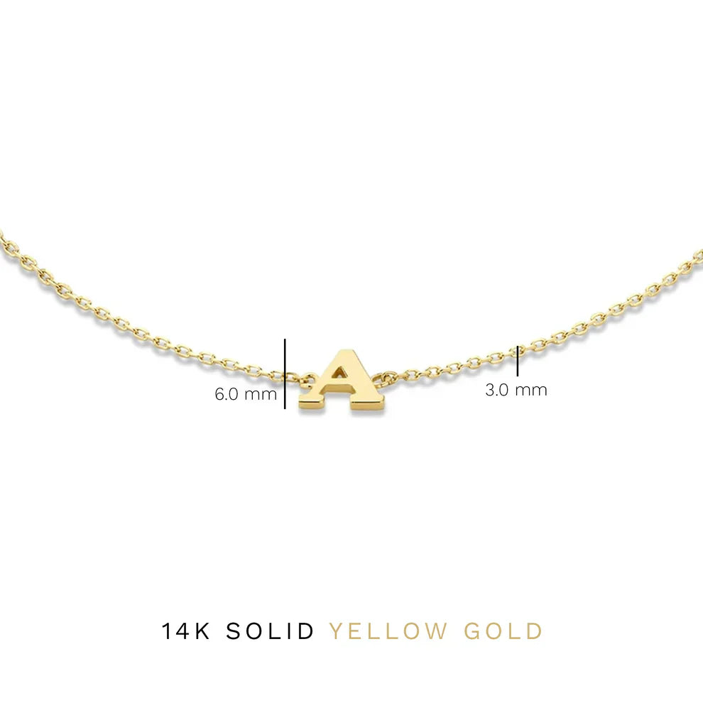 Vita Signa Initial Bracelet | Golden