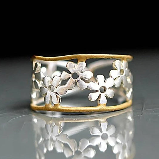 Irregular Hollow Daisy Ring